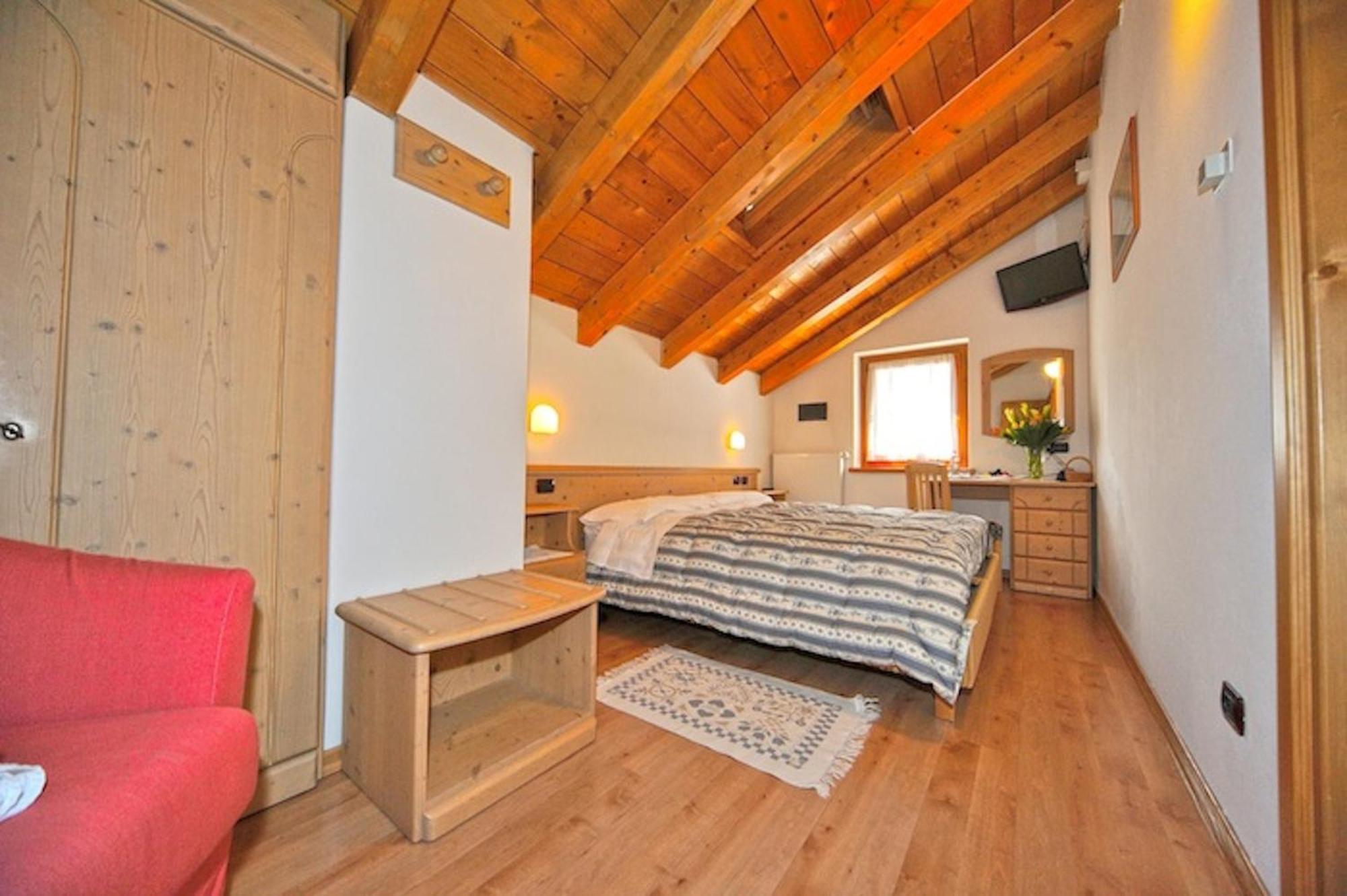 Albergo Ristorante Alle Codole Canale dʼAgordo 객실 사진