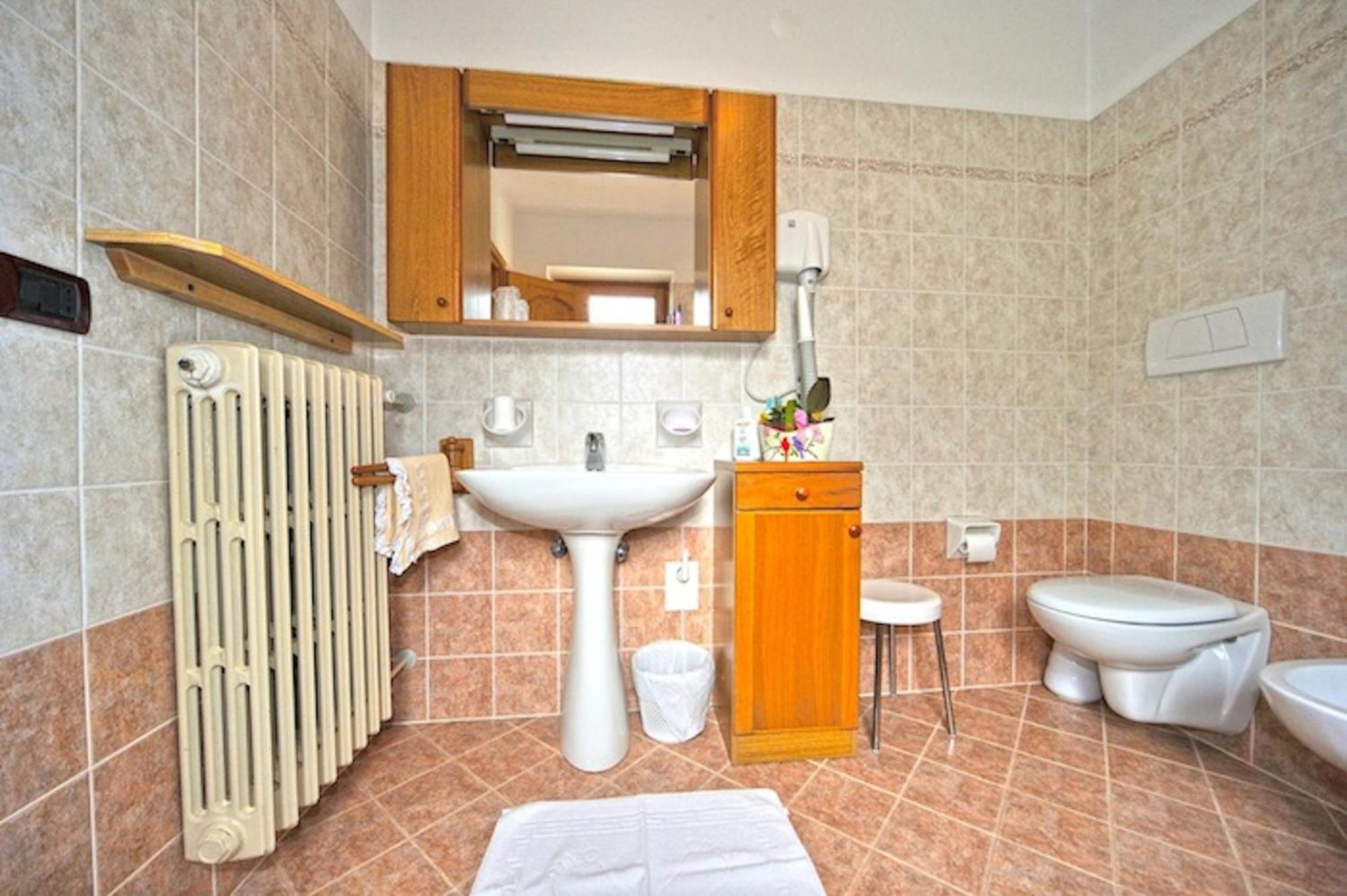 Albergo Ristorante Alle Codole Canale dʼAgordo 객실 사진